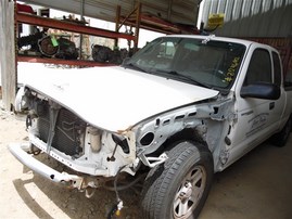 2002 Toyota Tacoma SR5 White Extended Cab 2.4L AT 2WD #Z24692